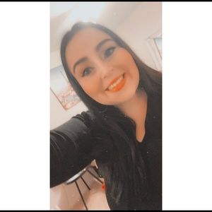 Meet your Posher, Maeva